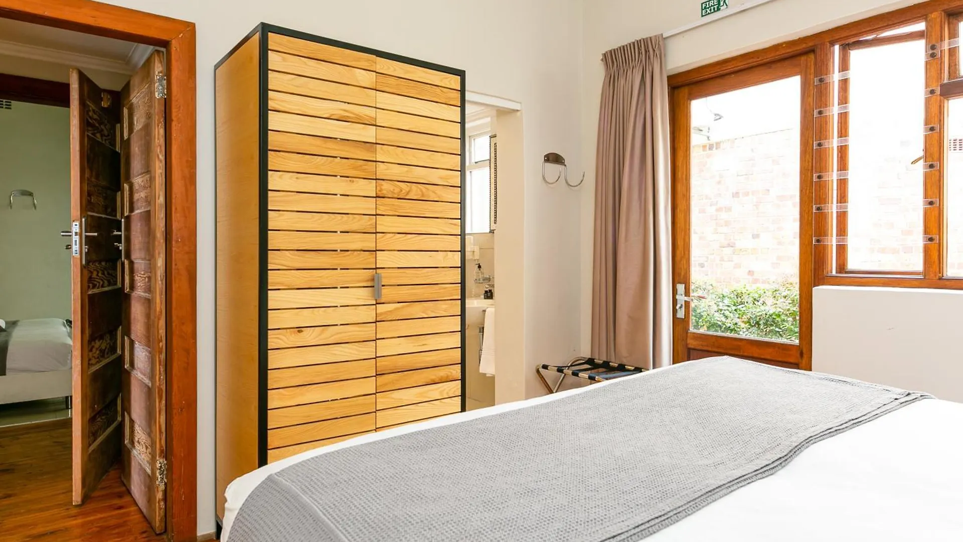 Camps Bay Village Cape Town Aparthotel