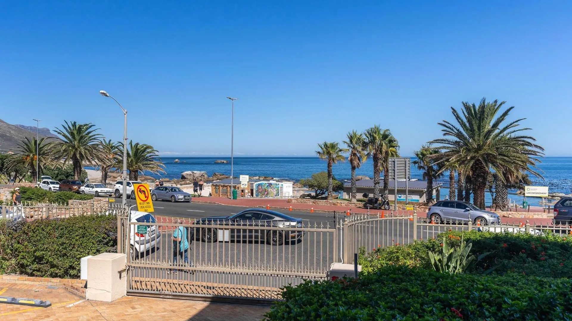 Camps Bay Village - Studios And Apartments Cape Town